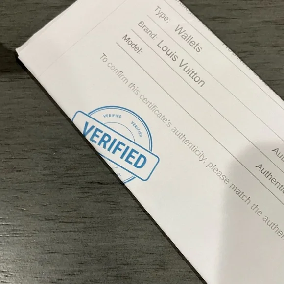 Louis Vuitton Tan Wallet - Picture 11 of 11